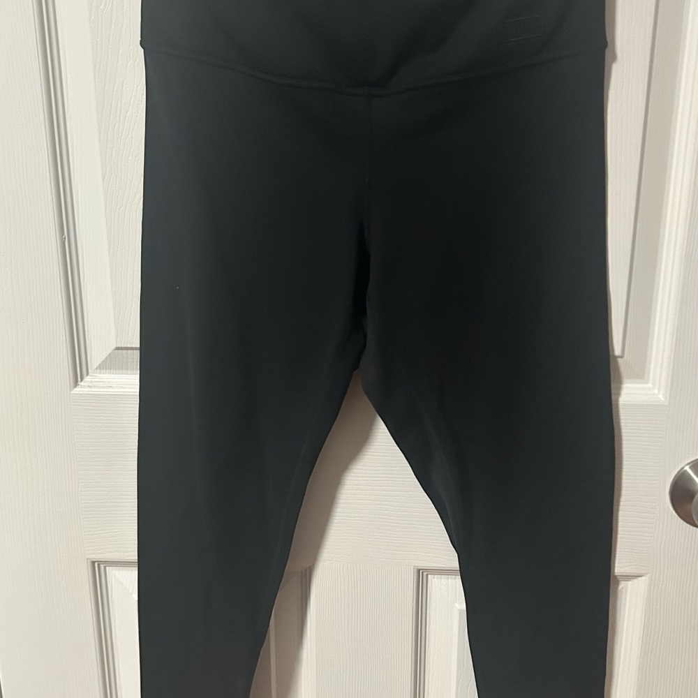 NILS Black Leggings